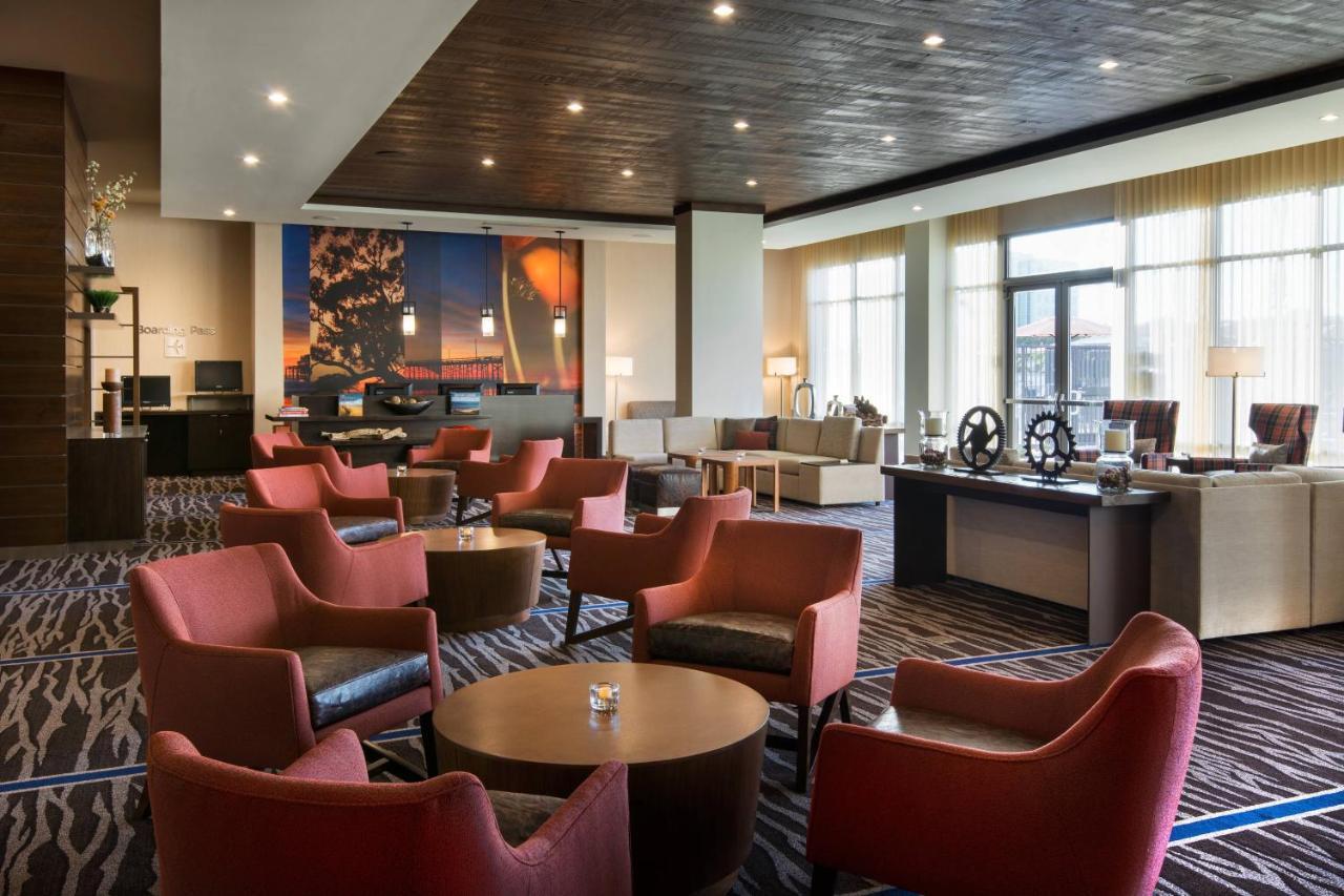 Courtyard By Marriott Irvine Spectrum Esterno foto