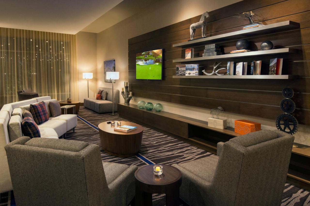 Courtyard By Marriott Irvine Spectrum Esterno foto