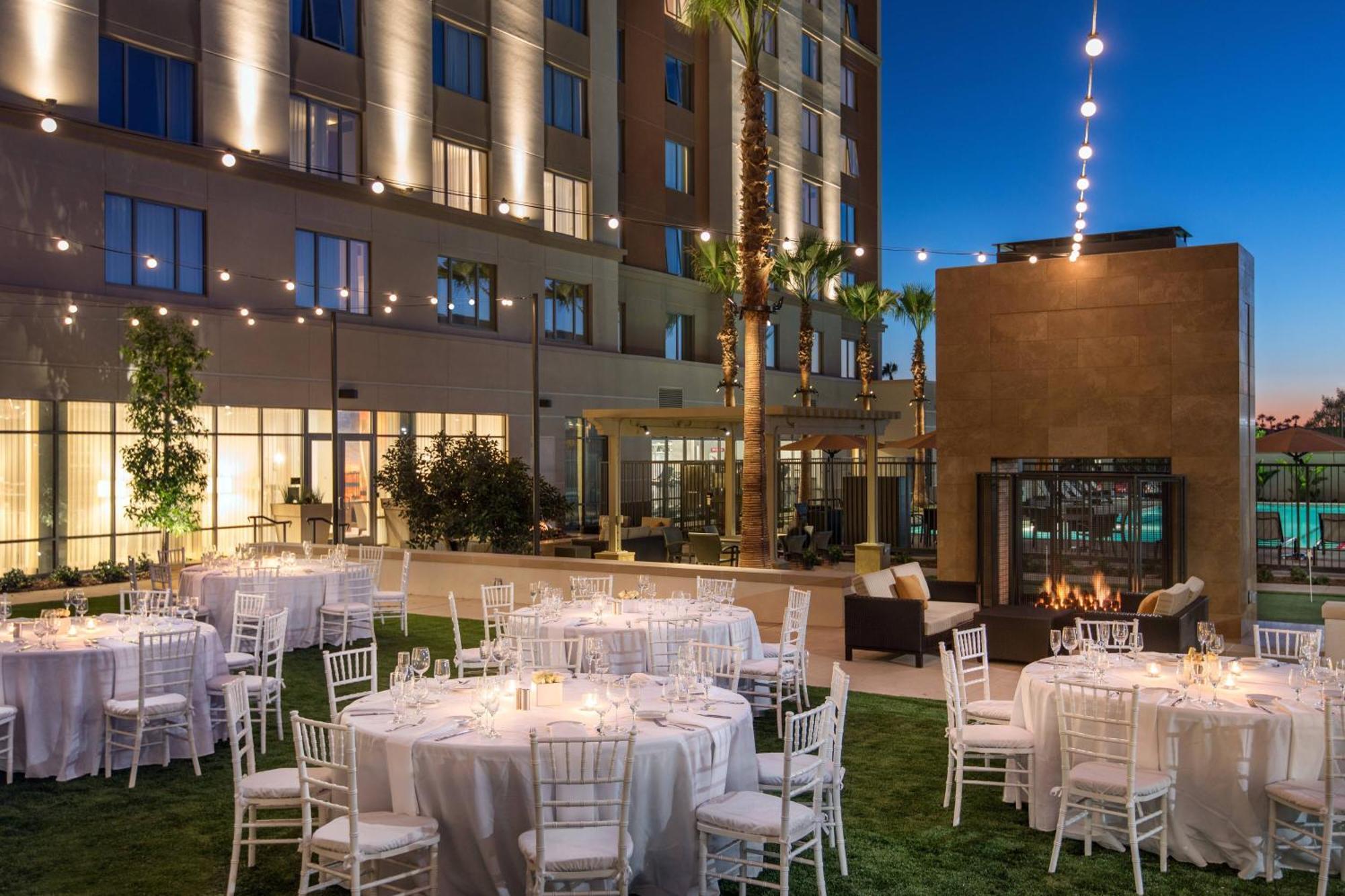 Courtyard By Marriott Irvine Spectrum Esterno foto