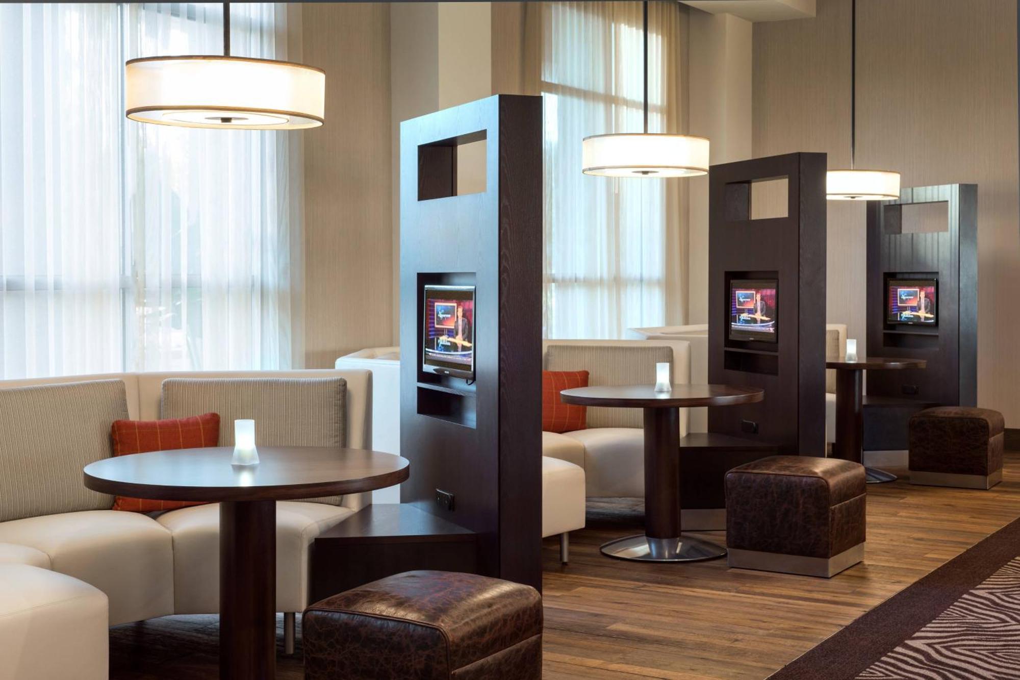 Courtyard By Marriott Irvine Spectrum Esterno foto