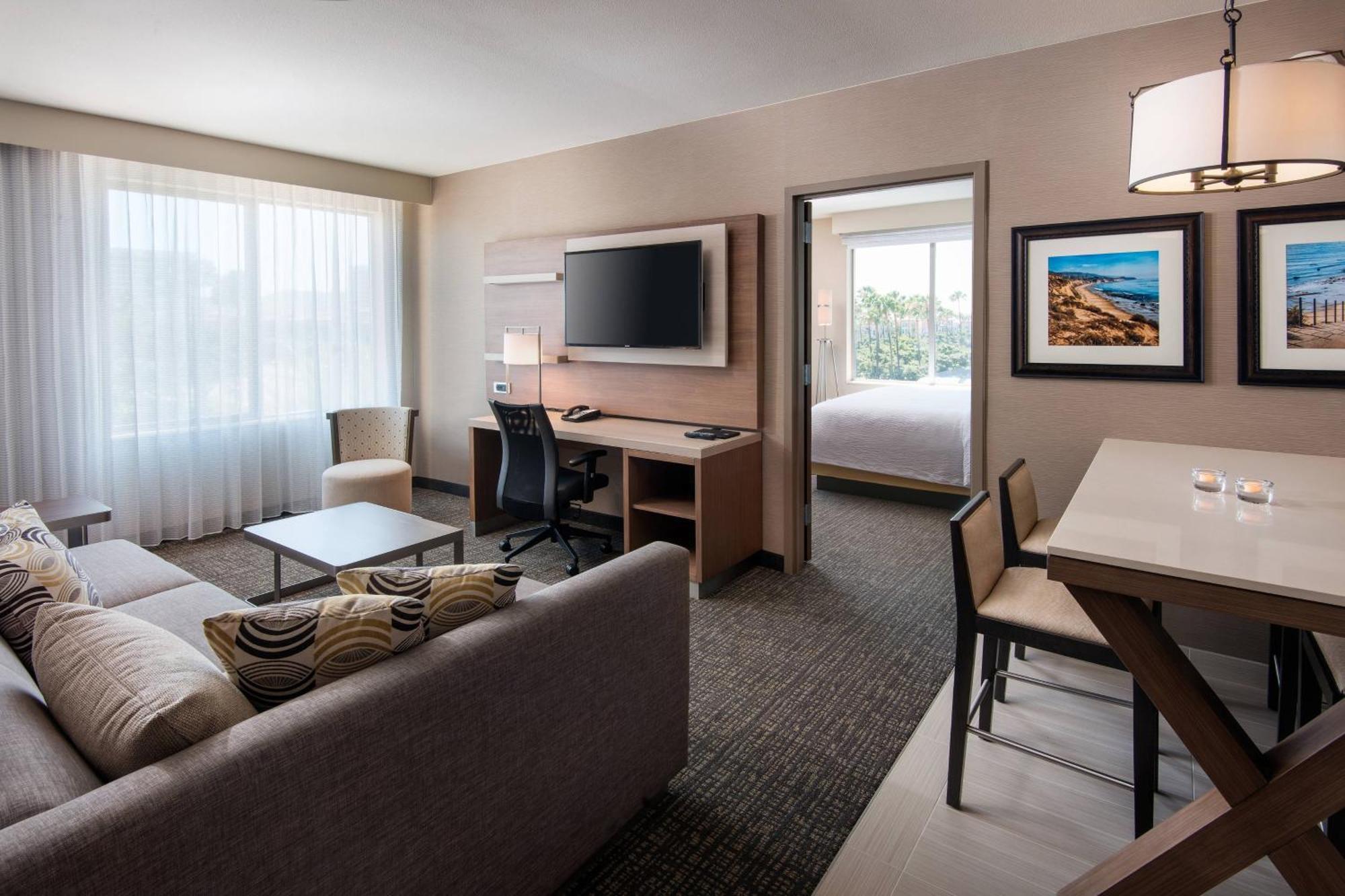 Courtyard By Marriott Irvine Spectrum Esterno foto