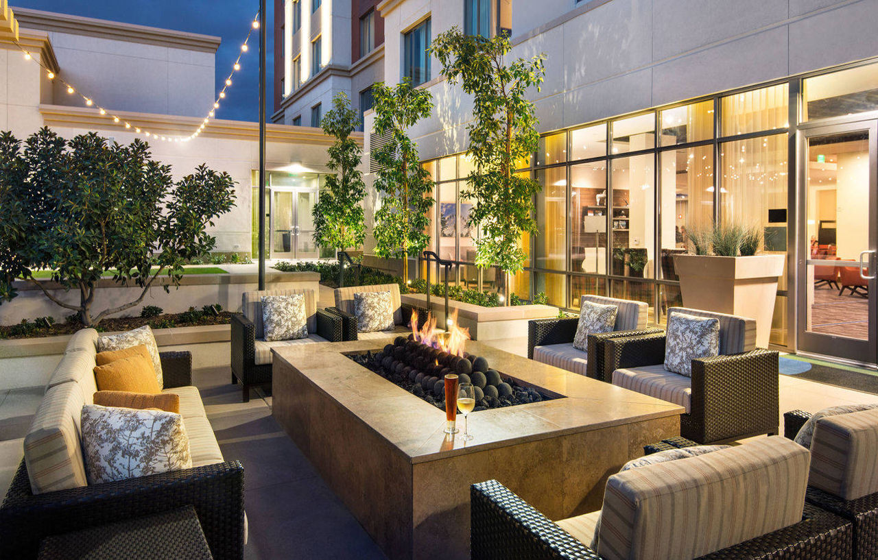 Courtyard By Marriott Irvine Spectrum Esterno foto